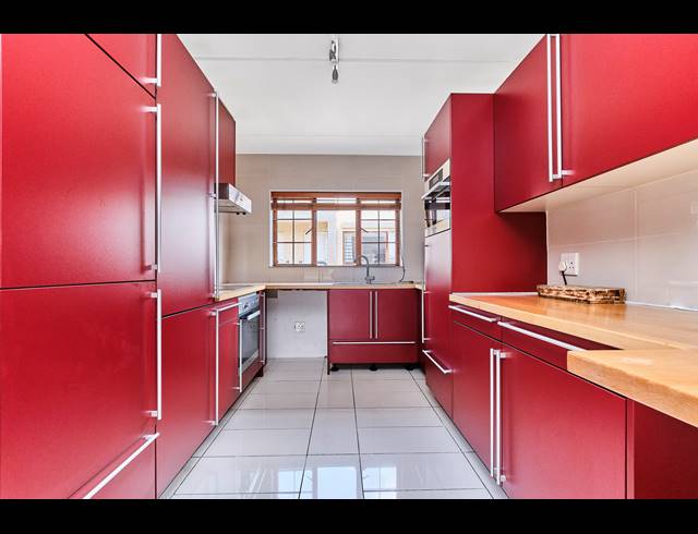 2 BEDROOM APARTMENT RENTED IN MAGALIESSIG